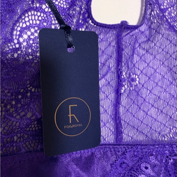 NWT| Teddy Open Cups Lingerie - Picture 5 of 11